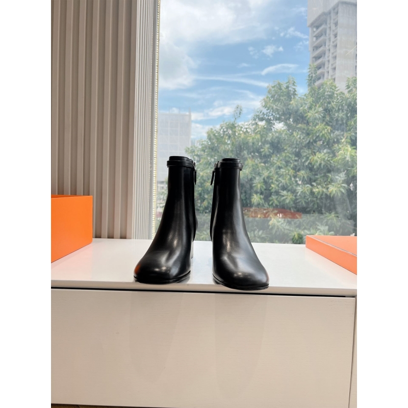 H**mes boots